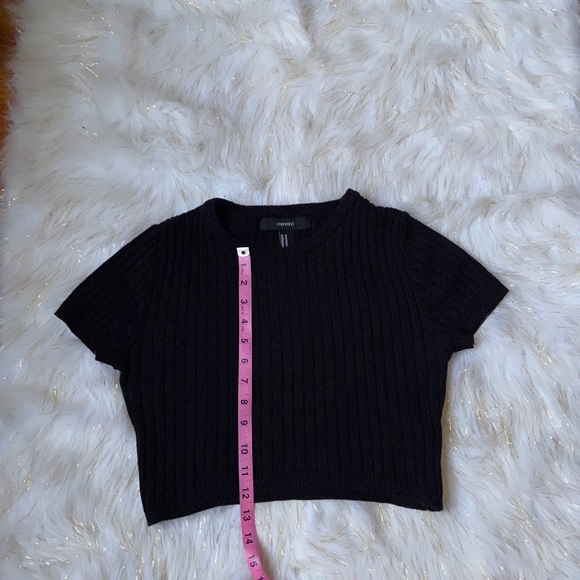 Forever 21 || Black knit crop top - Picture 4 of 4
